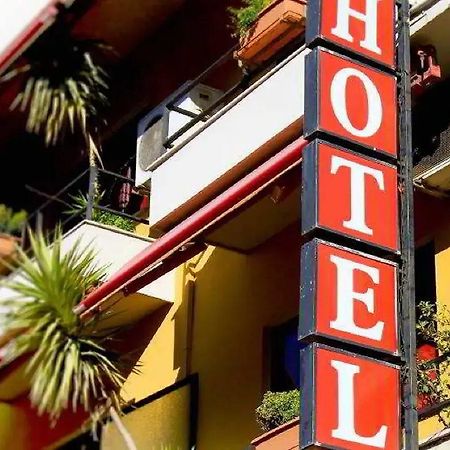 Lugano Hotel Tirana Exterior foto